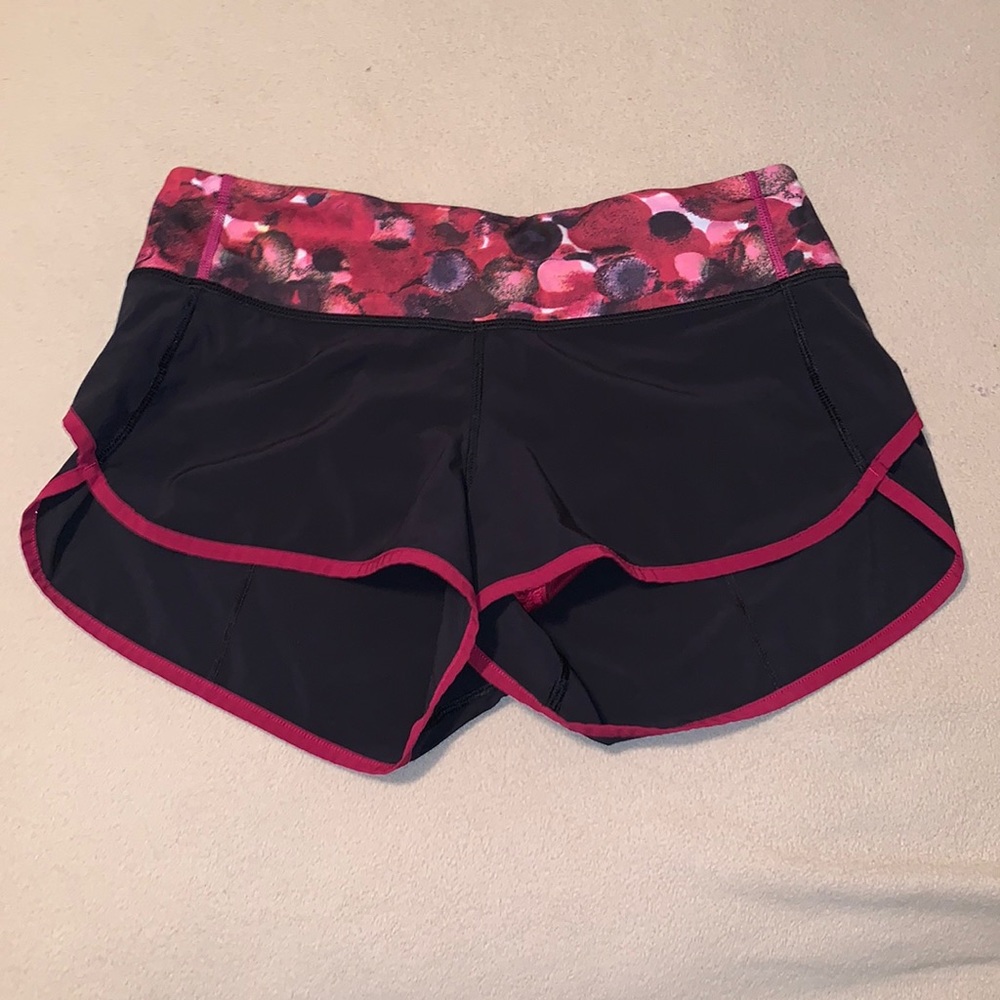 Size 4 Lulu Lemon shorts